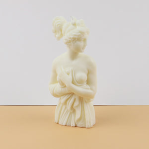 Lady Afrodite Candle